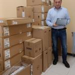 O alcalde, Eloy Pérez, recibiu a segunda parte da entrega de material para a aula Cemit.