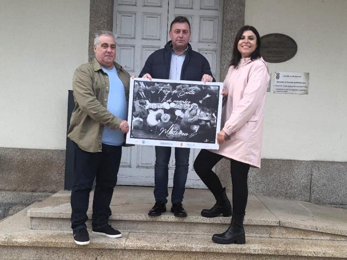 O alcalde, Eloy Pérez, cos concelleiros Jessica Rodríguez e Balbino Martínez.